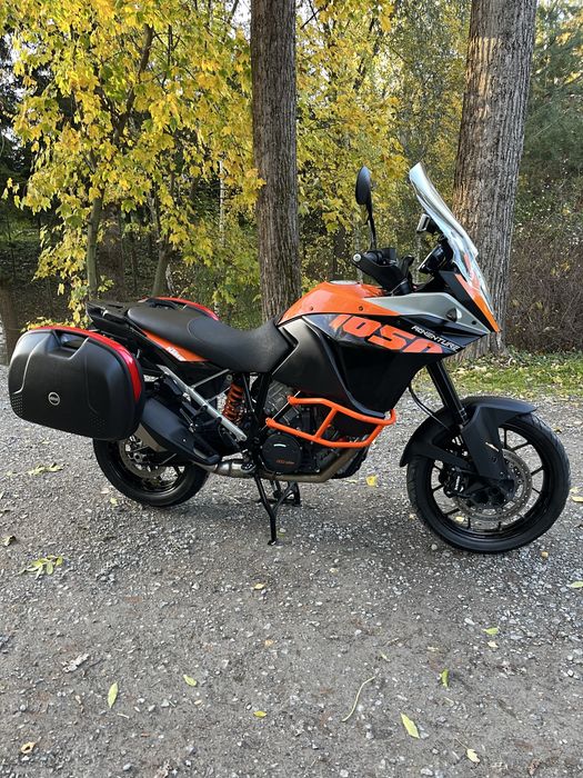 KTM Adventure 1050    2016 rok navigacja kufry