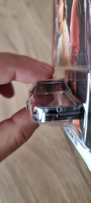 Hot Wheels Stranger Things, Super9 & Outros