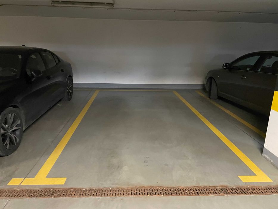 Miejsce postojowe w garazu Argentyńska