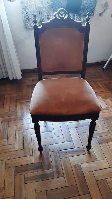 Cadeira +guarda vestido