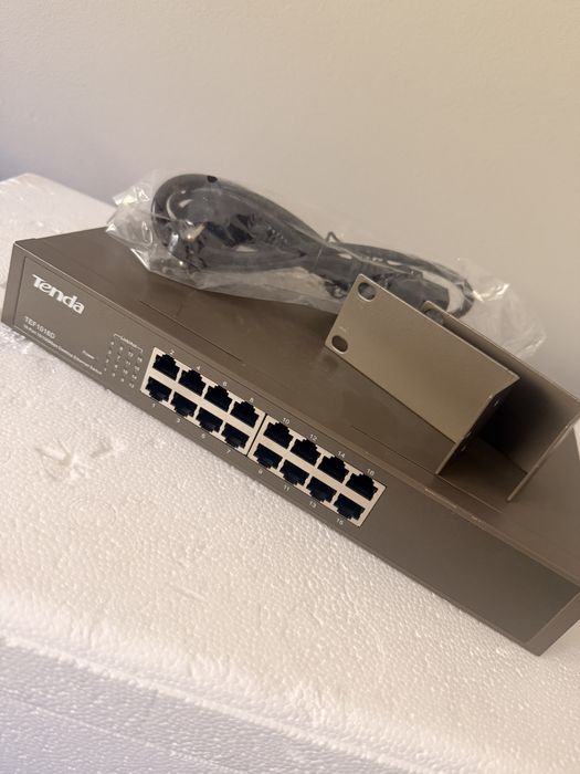 Switch Tenda TEF1016D - 16 portow 10/100Mbps