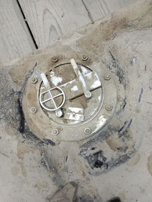 Бак інжекторний ВАЗ-2109/21099/2110/2111/2112/2113/2114/2115