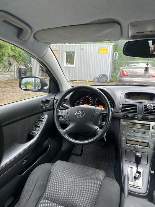 Toyota Avensis! Автомат! 2.0!