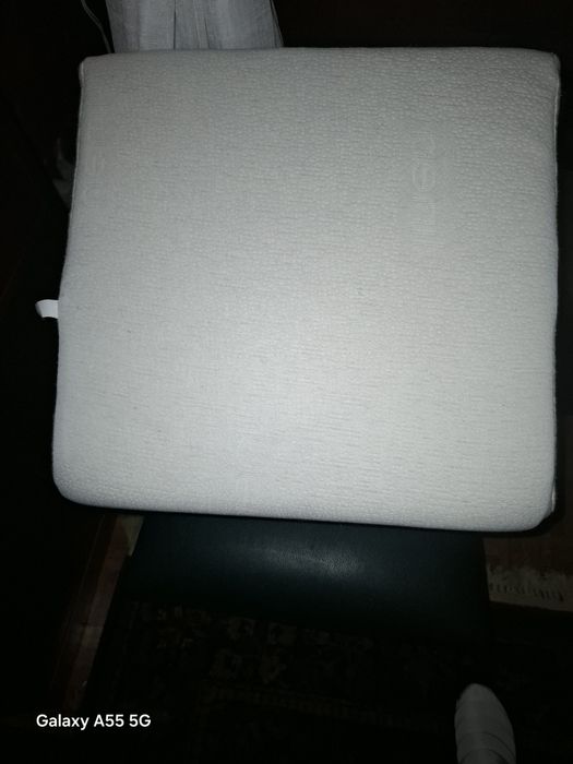 Almofada triangular para descanso