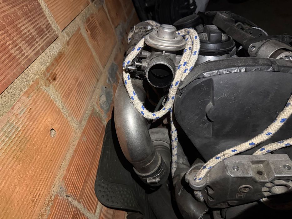Vendo peças Golf 4, motor só vendo completo!!