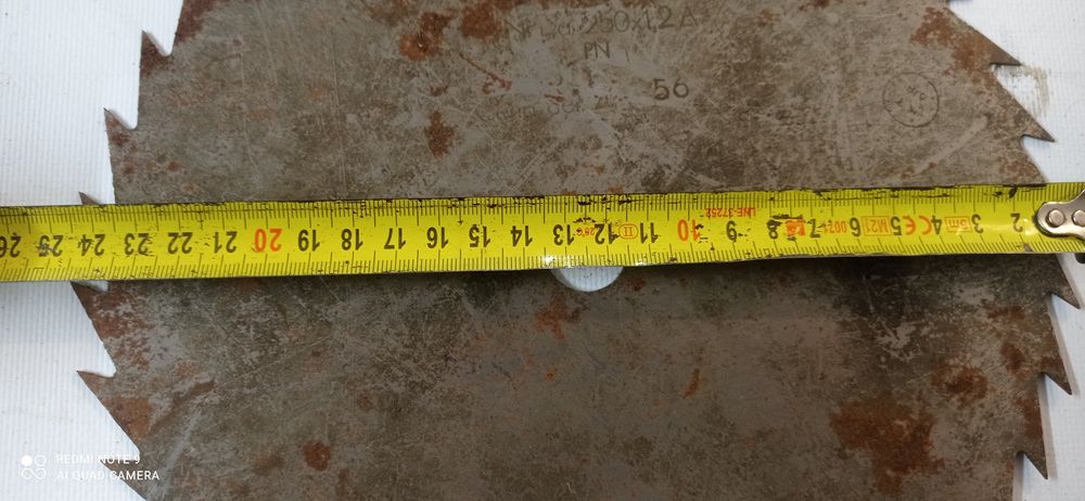 Tarcza do pilarki , do drewna. Średnica 24 cm, otwór 2 cm