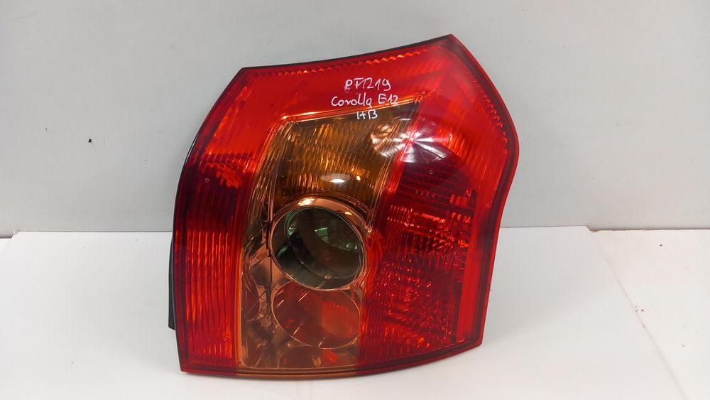 Toyota Corolla E12 Hb Lampa Tył Prawa