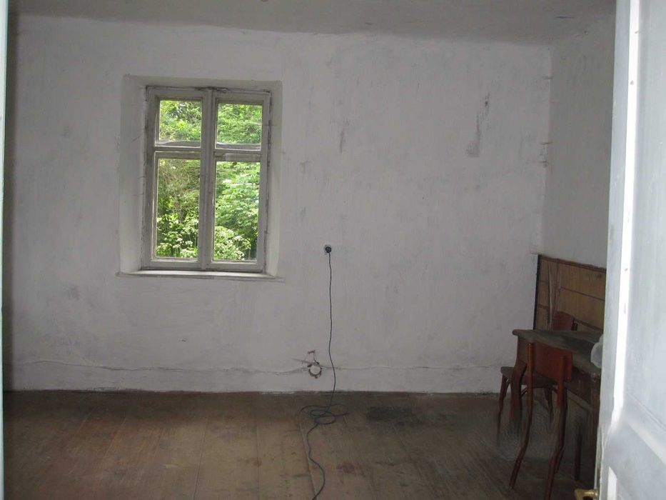 Будинок з землею 9,32сотих в центрі Косова