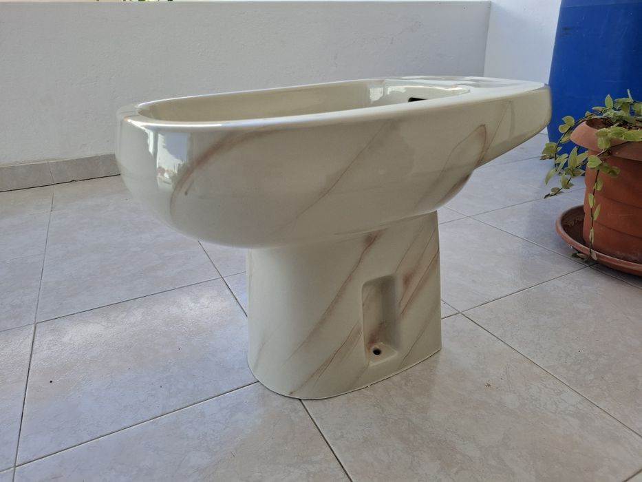 Bidé Sanitana beje/marfim