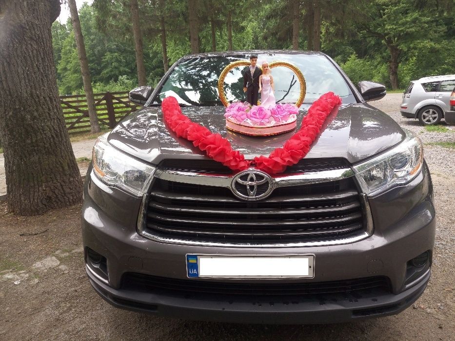 Оренда авто з водієм.Трансфер. Весільне авто,кортеж