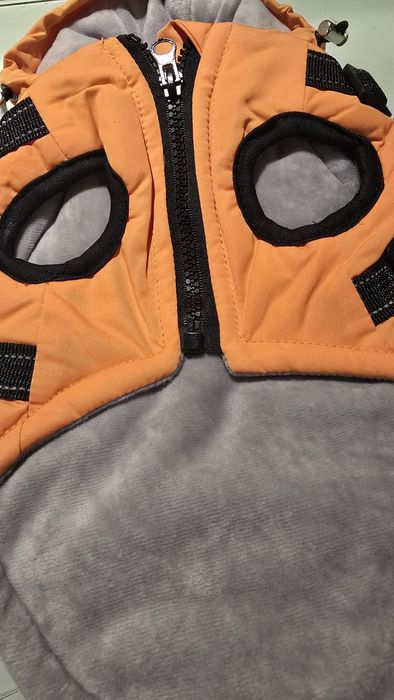 2 w 1: Wodoodporna kurtka z kapturem i szelki dla Psa Rozmiar M