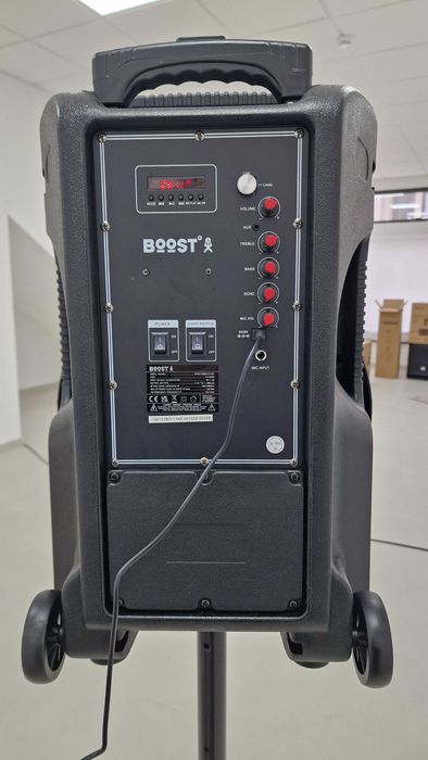 Coluna Amplificada 15" 700W USB/BT/SD Tripé + Micro sem fio