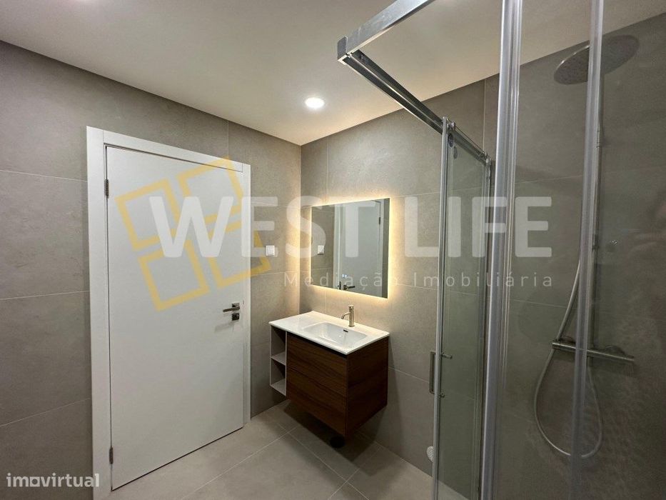 Moradia T3+1 com SUITE, Terraço, excelente iluminação natural e loc...