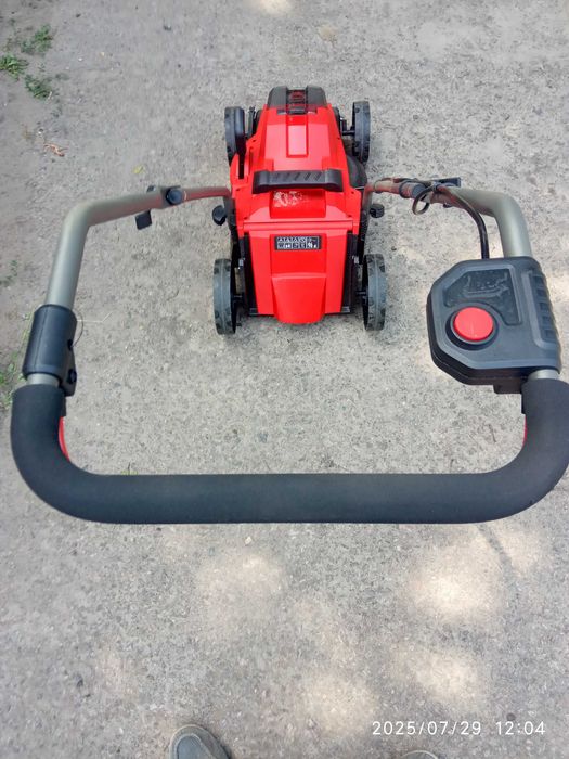 Газонокосарка акумуляторна