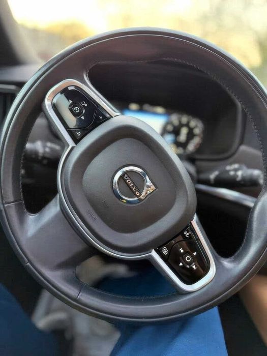 Volvo V90      2018