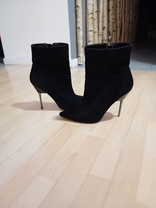 Botki damskie eleganckie modne stylowe 39