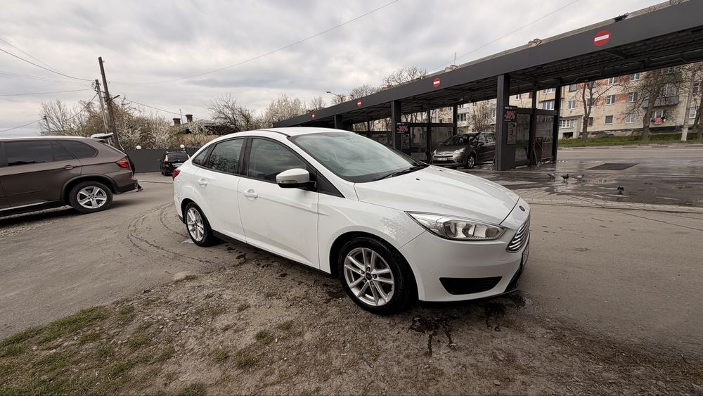 Продам Ford focus 2016 бензин 2.0