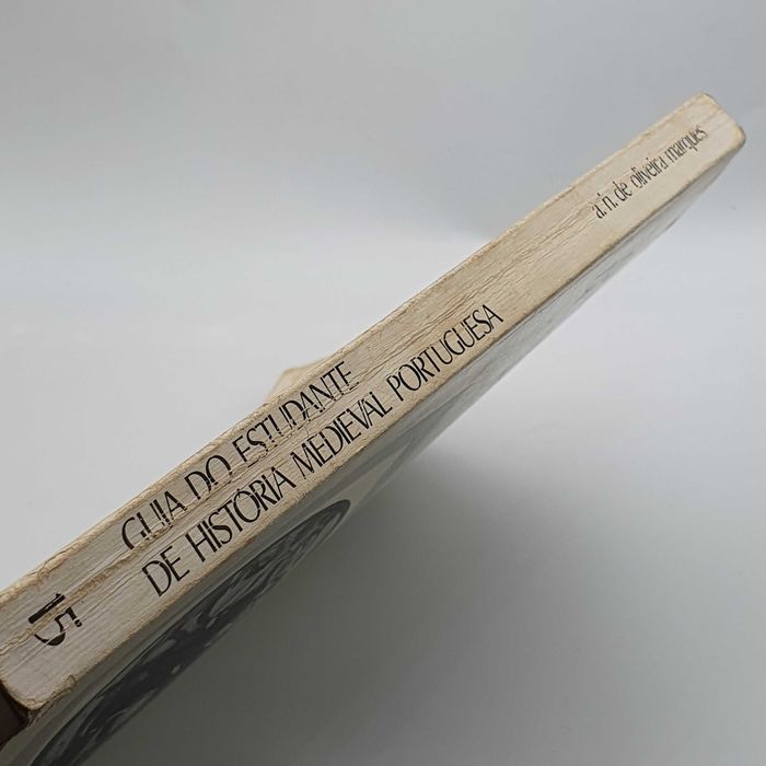 Livro - A. H. de Oliveira Marques - Guia Estudante de História - PAR3