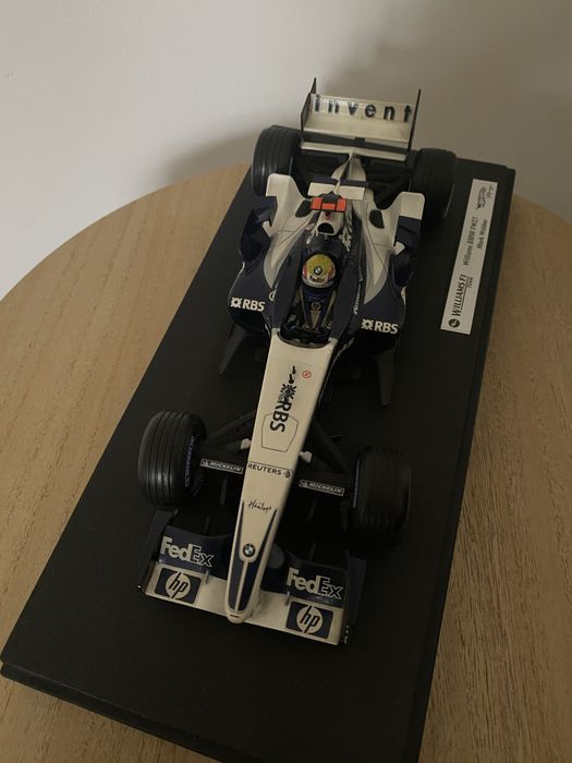 Hot Wheels BMW FW27 Williams F1 Mark Webber 1:18