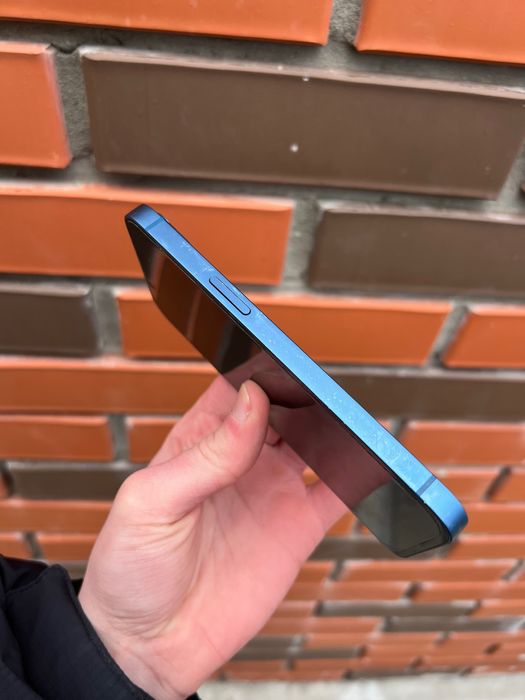 Телефон iPhone 13 256gb