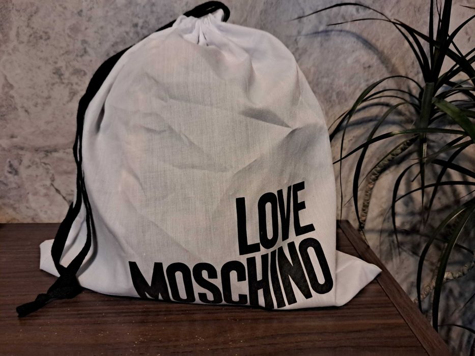 Torebka skórzana Love Moschino