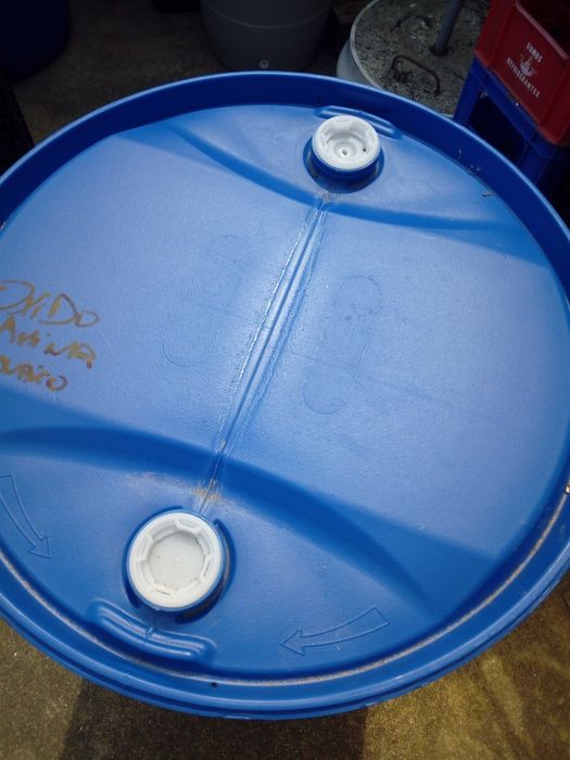 Bidões para armazenamento