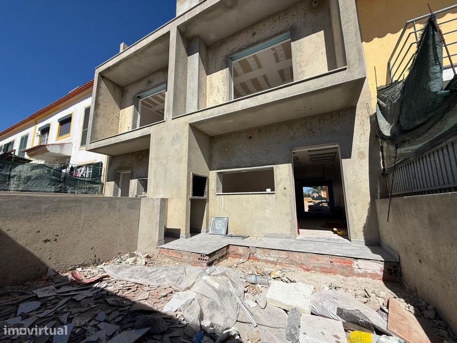 Moradia em banda ; Quinta do Conde