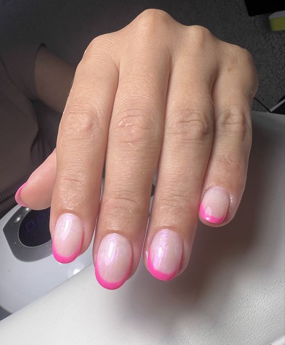 Манікюр / Педикюр Ладижин