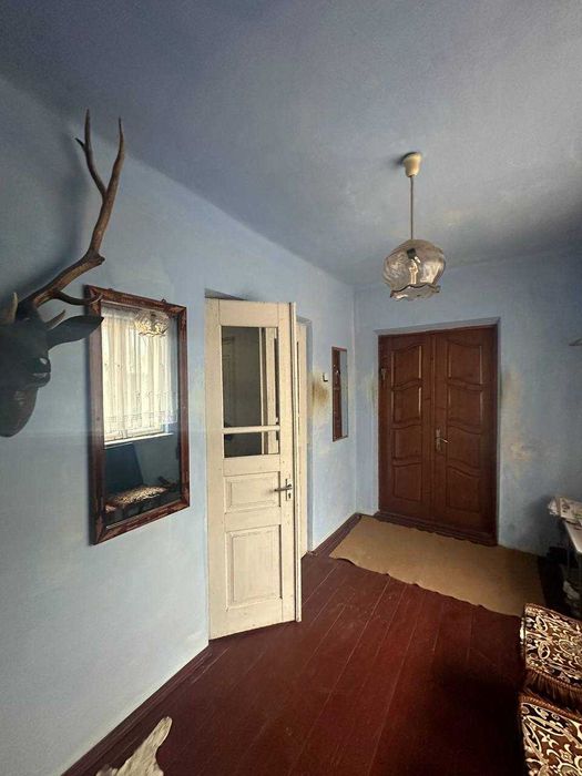 Власник.Продам будинок в центрі монастириська біля школи жилий стан