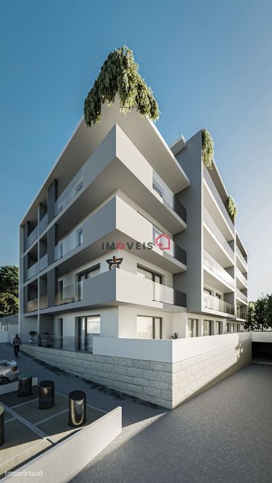 Apartamento T3 c/ terraço no rés de chão – centro da cidade