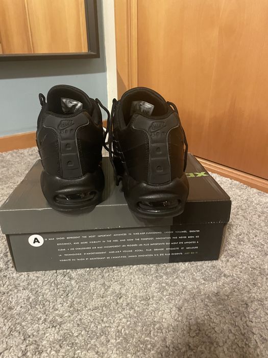 air max 95 triple black