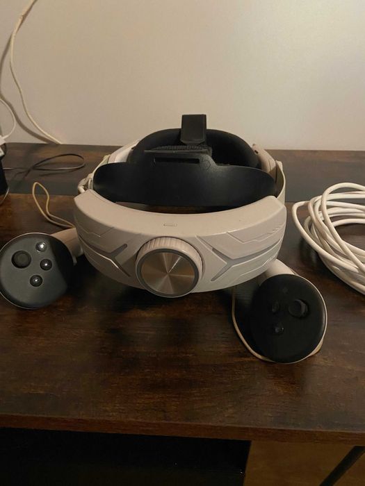 Meta Quest 3 + Acessórios – Bom Estado