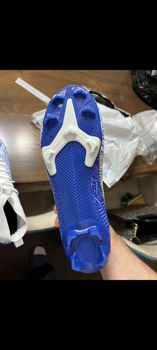 Chuteiras de futebol novas