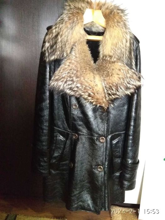 Дублянка жіноча, натуральна, комір єнот, розмір 36