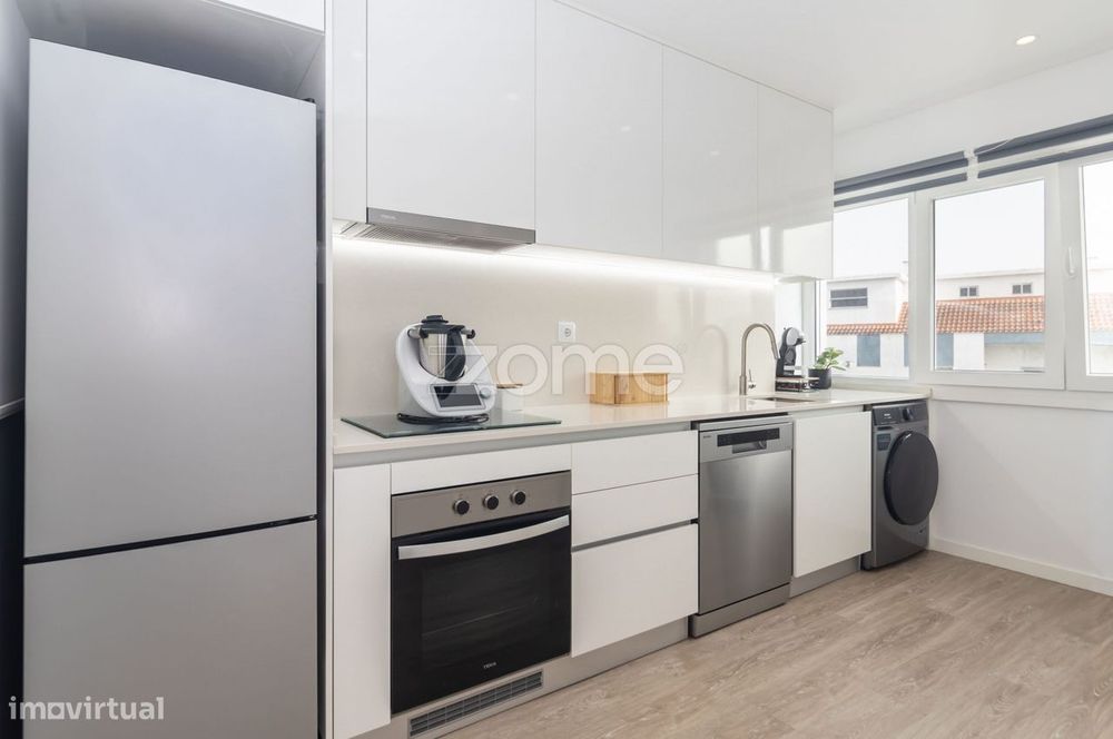 T2 Totalmente Remodelado – 69 m² | Torre da Marinha — Seixal, Arrentela E Aldeia De Paio Pires, Setúbal