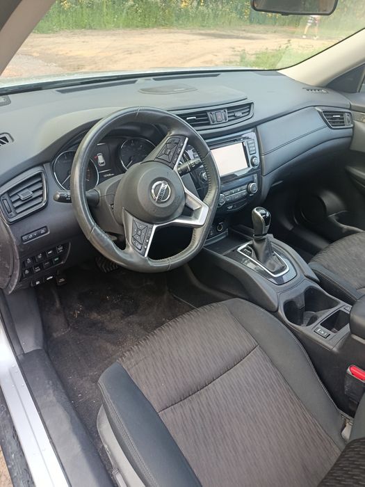 Nissan Rogue SV AWD +