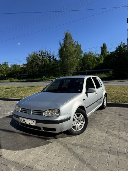 Volkswagen golf 4