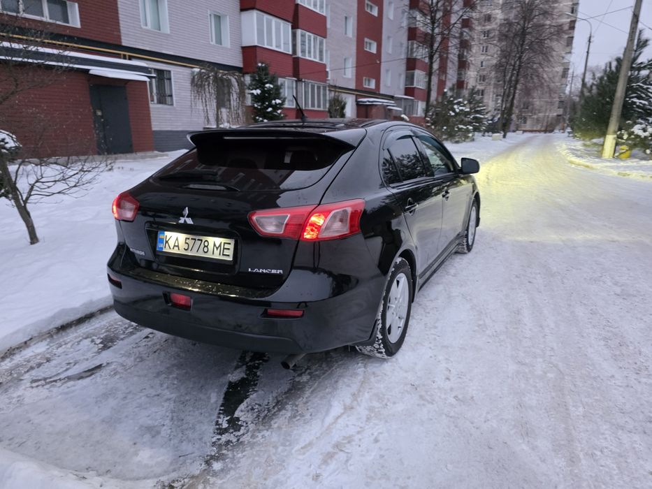 Ланцер 10. 2008год.1,8гбо Автомат