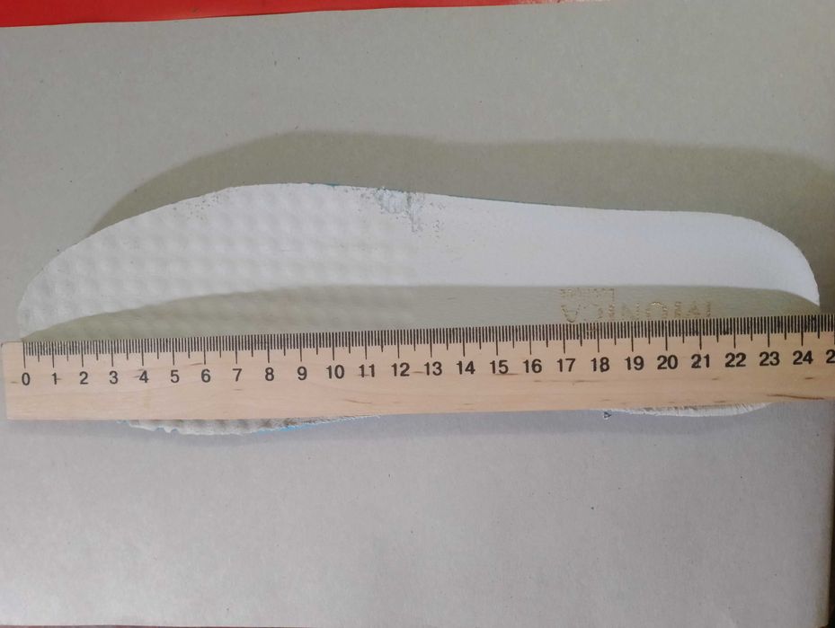 Жіноче взуття, жіночі кросівки на високій підошві