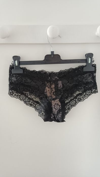 czarne koronkowe majtki damskie Victoria's Secret nowe S