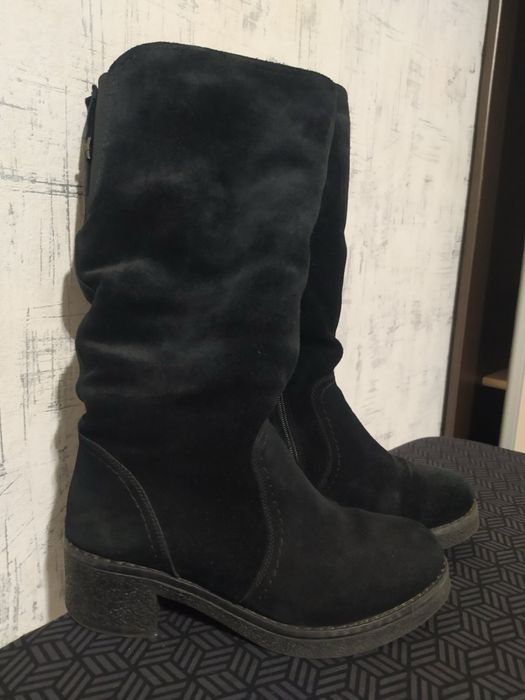 Продам чототи замшеві жіночі