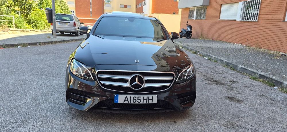 Mercedes-Benz E 220 d 4Matic 9G-TRONIC AMG Line