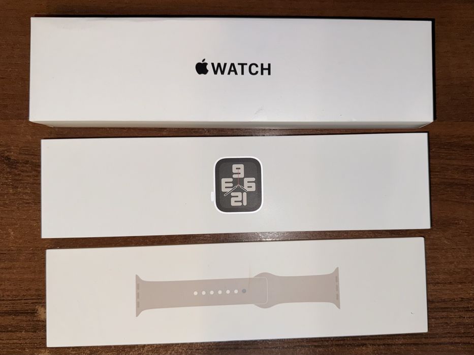 Apple Watch SE 2 GPS 40mm Starlight Aluminium Case
