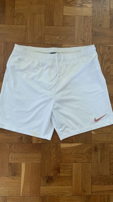 Платье  Lotto Squadra , шорты ,топы Nike  и Adidas