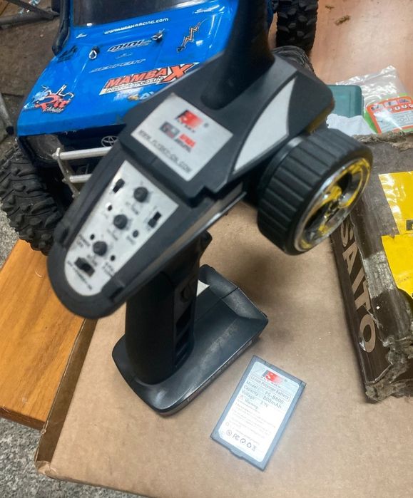 Scale crawler rc com eixos axial scx10 2