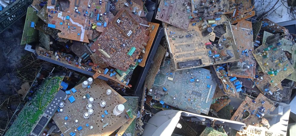 Побутові плати...