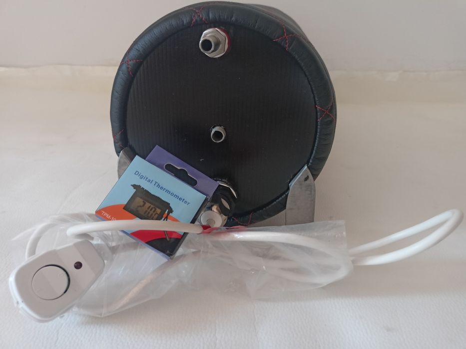 Sprzedam zbiornik podgrzewacz bojler wody 8l do kampera kempingu