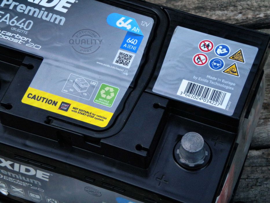 EXIDE Premium 64Ah 640A Carbon Boost 2.0 -/+ 12V Euro Плюс праворуч