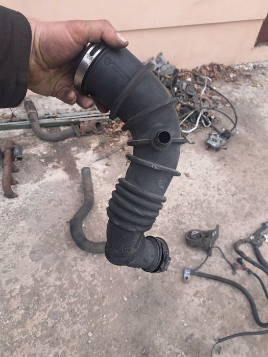 Патрубок повітряний Jeep Grand Cherokee 3.1td 1999-2004 04854188AB