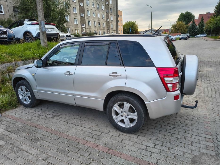 Suzuki Grand Vitara II 2008 2.0 140KM